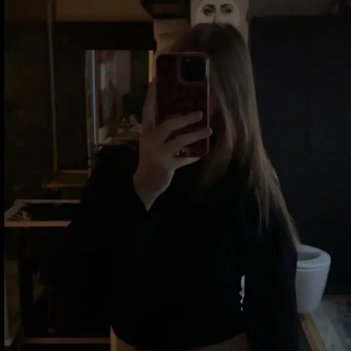 @ellaaa.ls