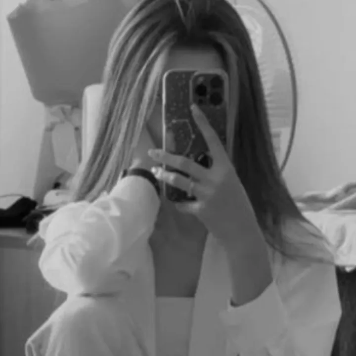@lesia24761