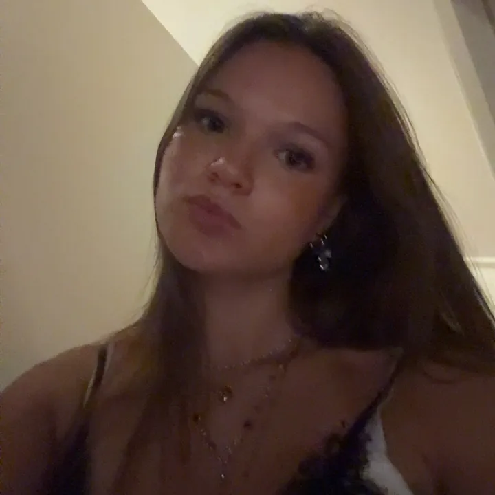 @lauuu_vb