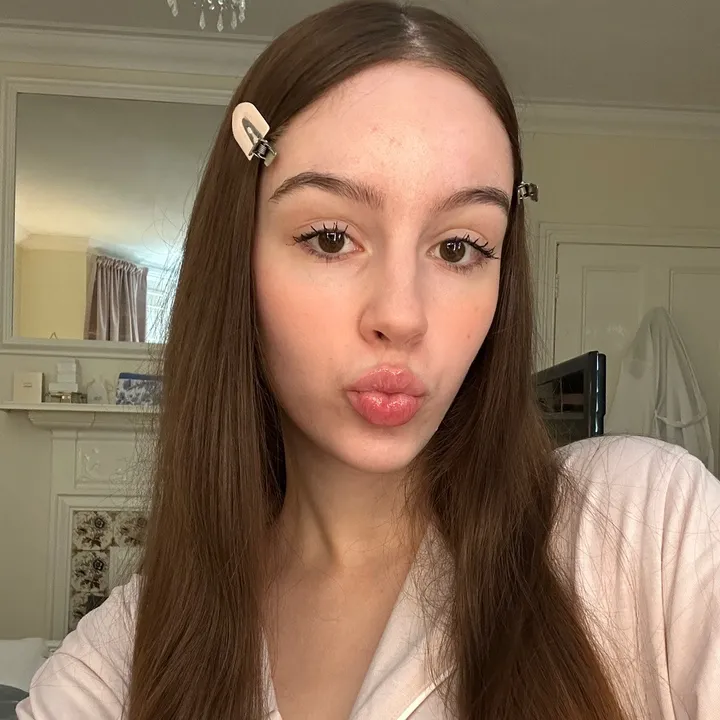 @hollyywest.xo