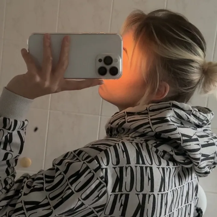 zoe.charleene