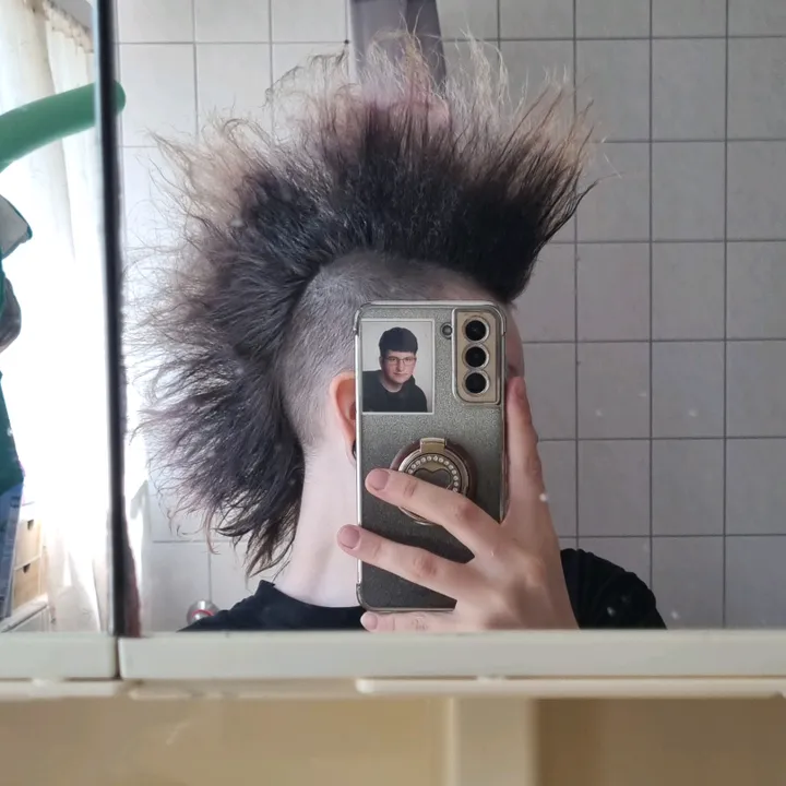 @..shxrtpunk