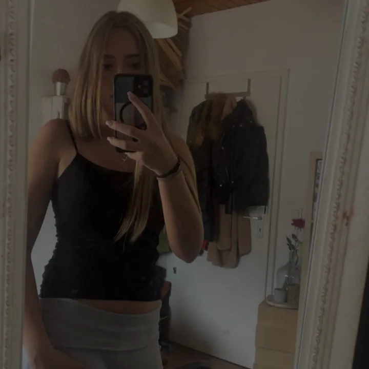 mia_schae