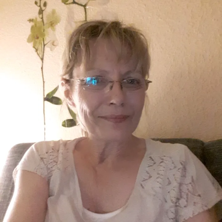 angie30572