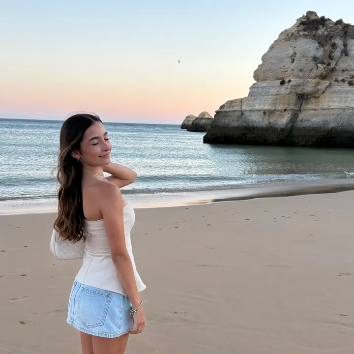 leonor_almeidaaa__