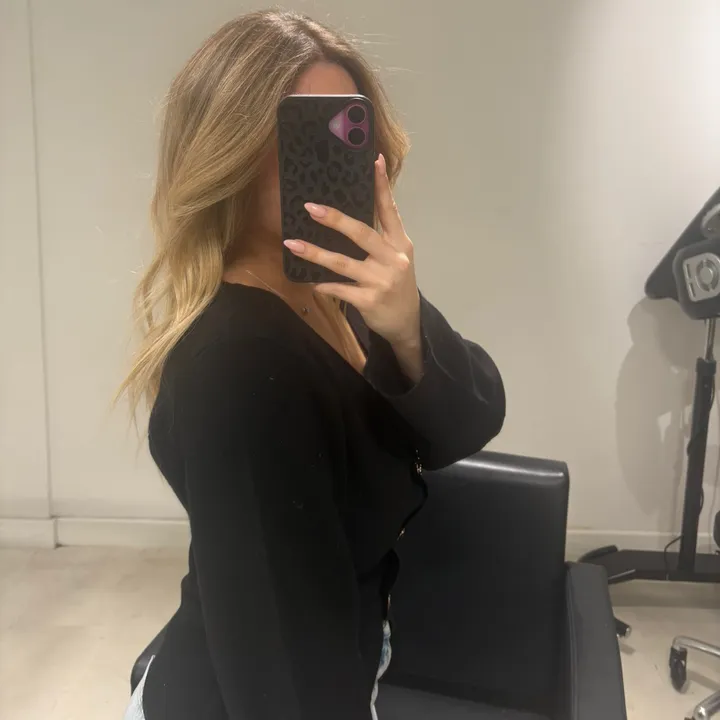 leonie_lx