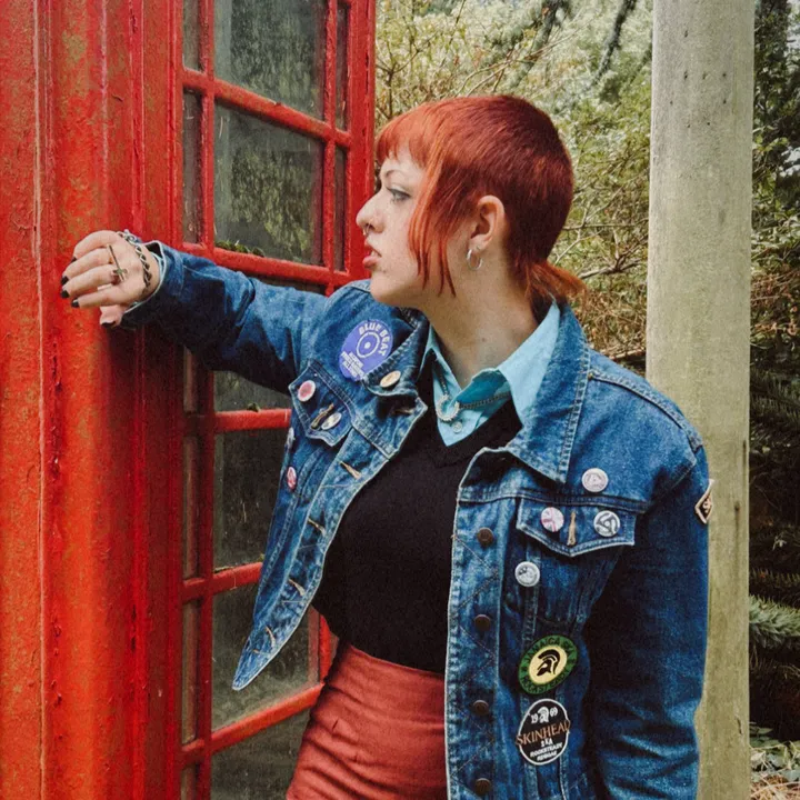 @deadbeatdolly