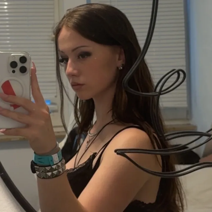 lillyyxoxo_mc