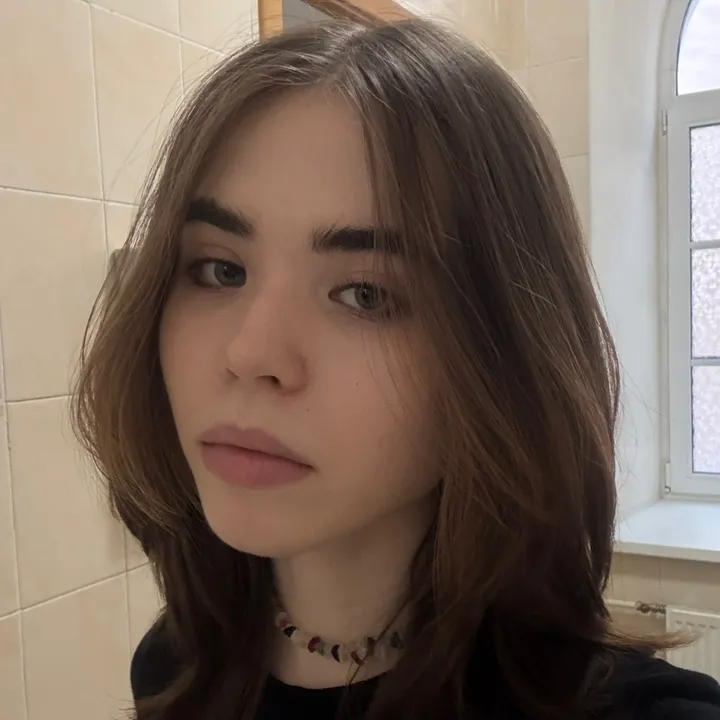 lola_bones