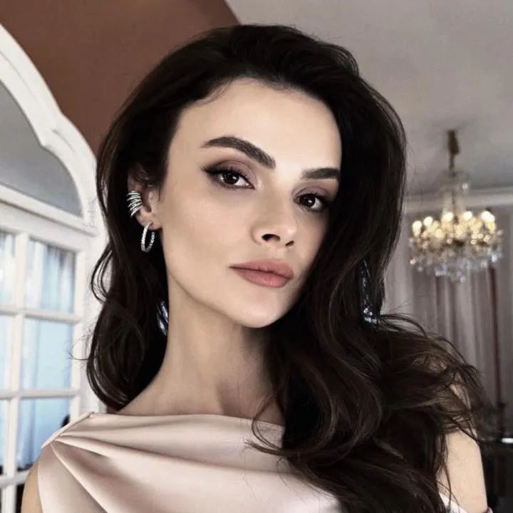 @onlyalboras_