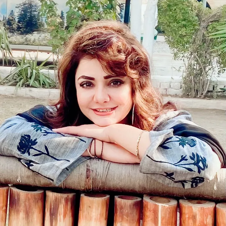 meenashams2828