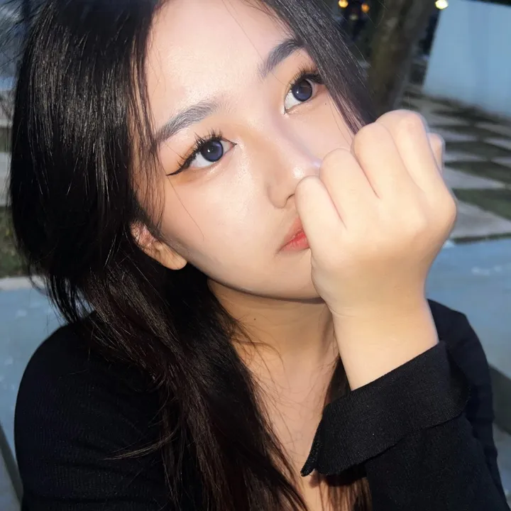 @violajuviana