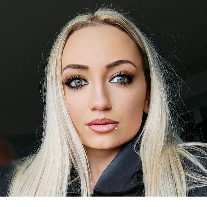 @melaniedrm