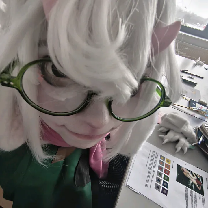 sweet_secret_cos