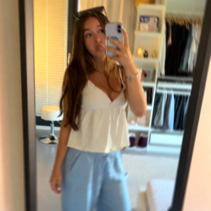 @ella.jgrr02