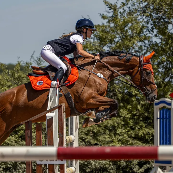 emmyandcrunch.equestrian