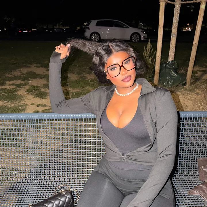@your_gurl_fatimaa