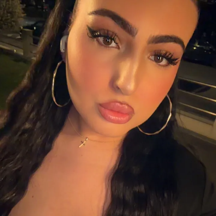 mixaela.18