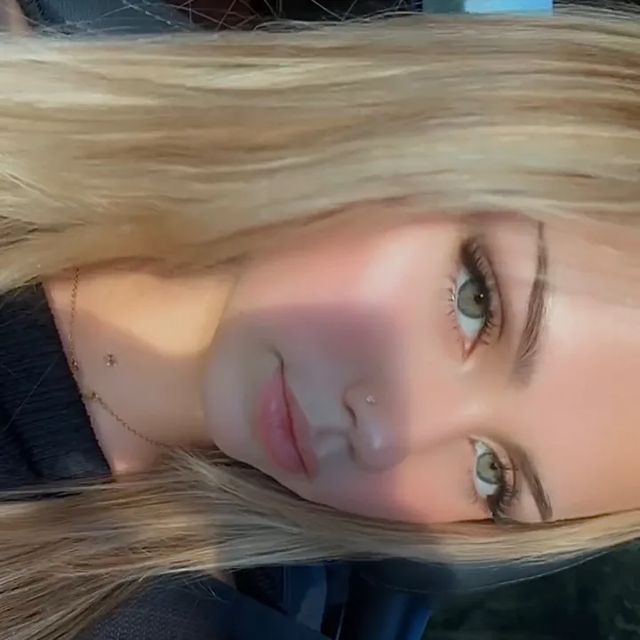 emilie.77.7