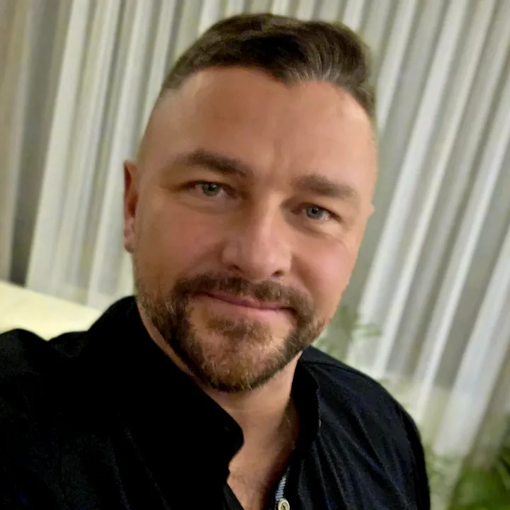 mariusz8076