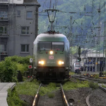 @rail_simon_4