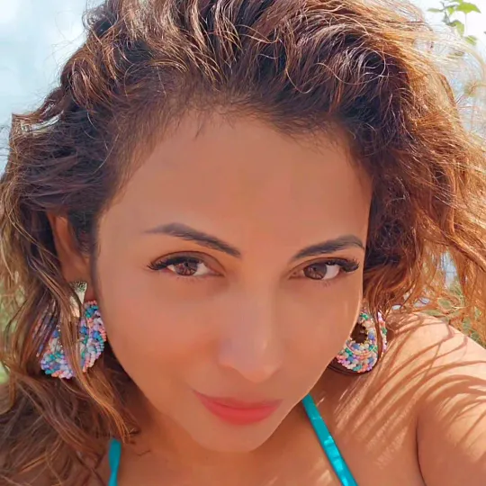 bella_ponce_88