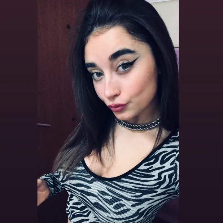 izaroo_araia