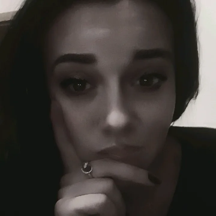 laliika95