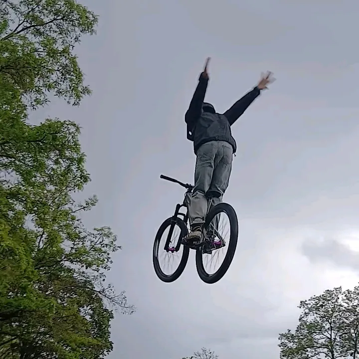 @kilian.matthes