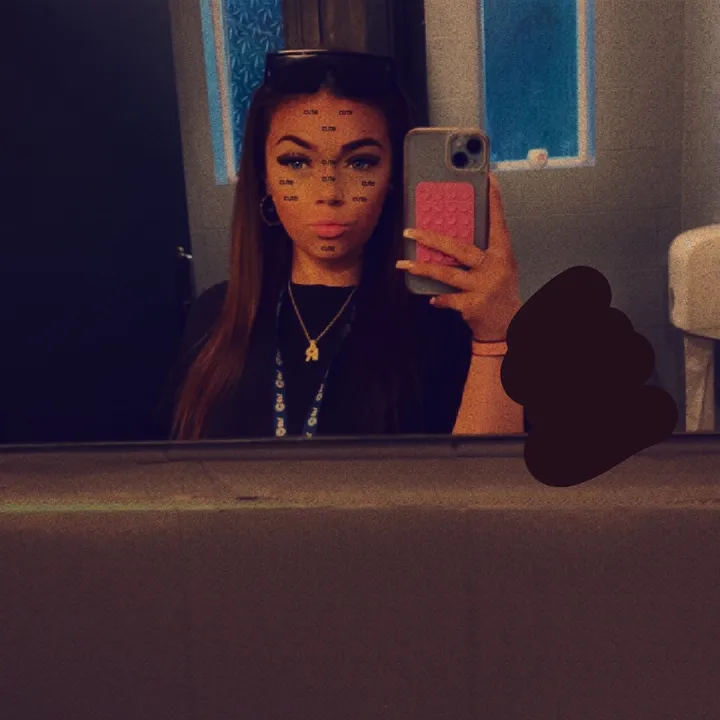 rebeccaliversidge01