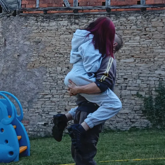 @axnx_prv