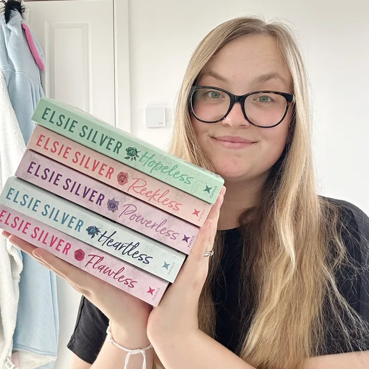 bookswithellaaa