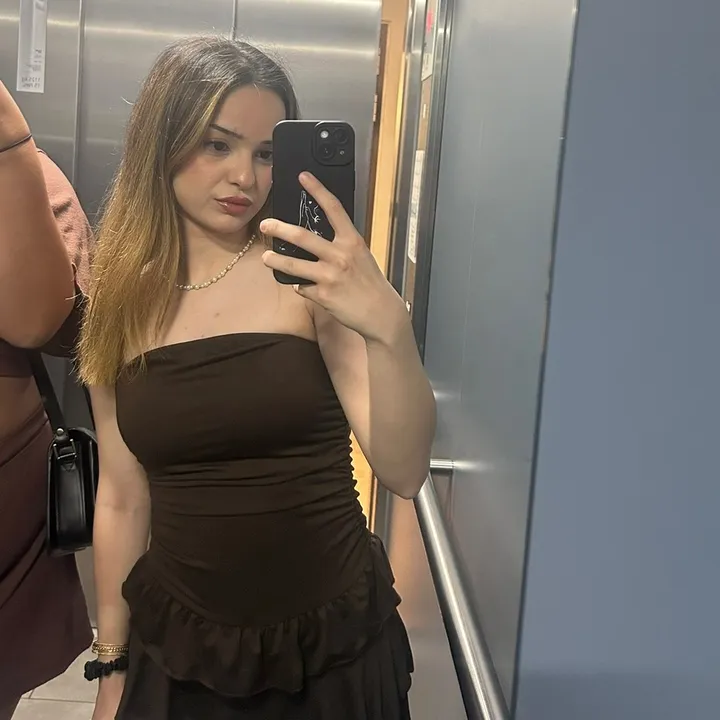 champagnegirll_