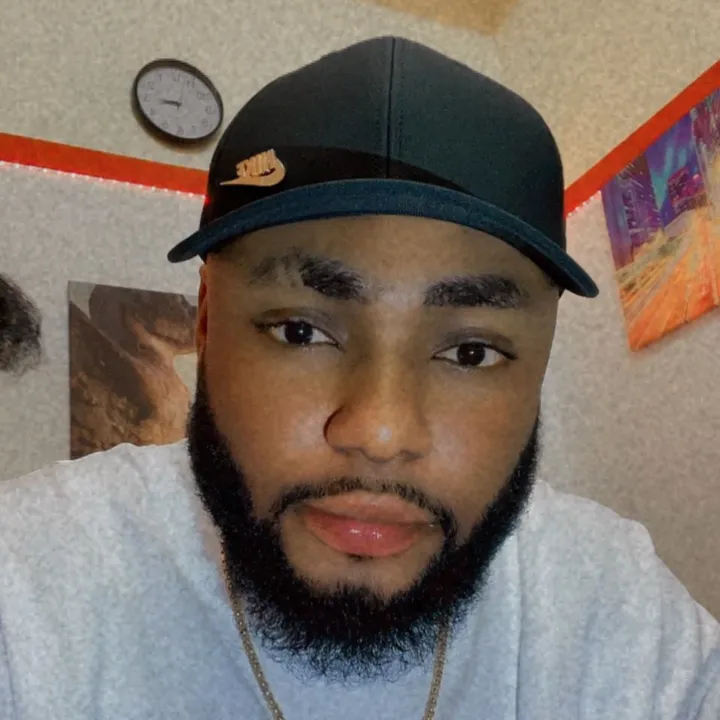 @realerickog