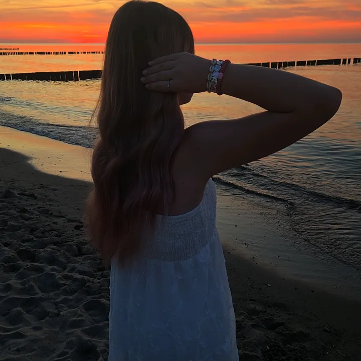i.am_just_a_girl.1