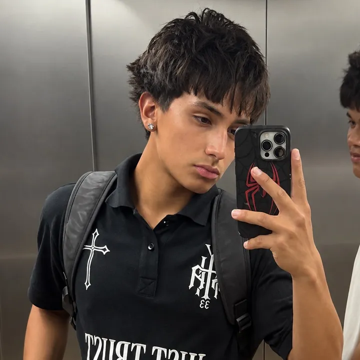 @carlosmvvvv__