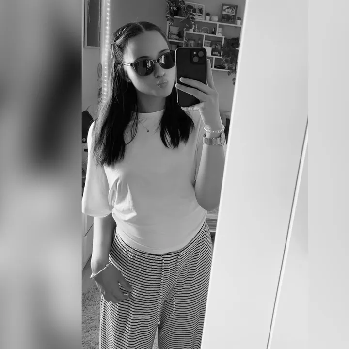 lara_stlz