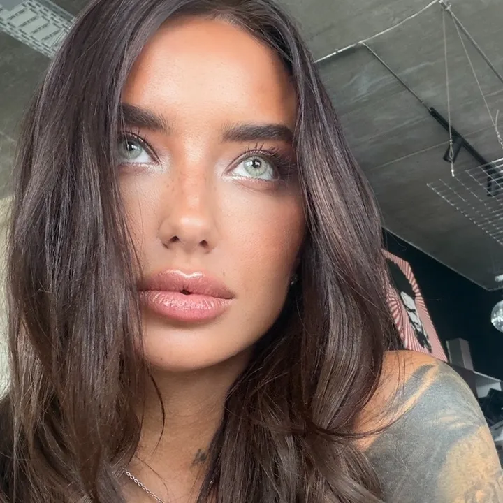 @cherryrebeelle