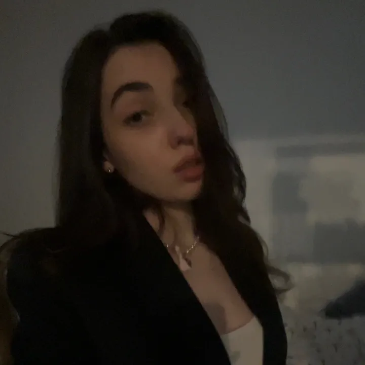 @zvaanikka