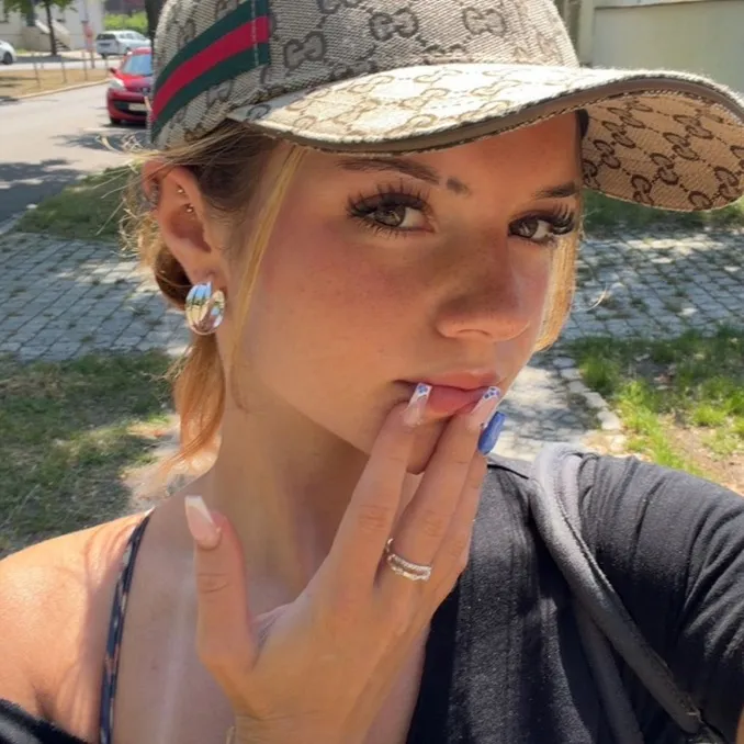 @anna.j0lie