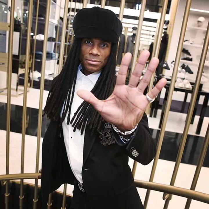 fabmorvan_off