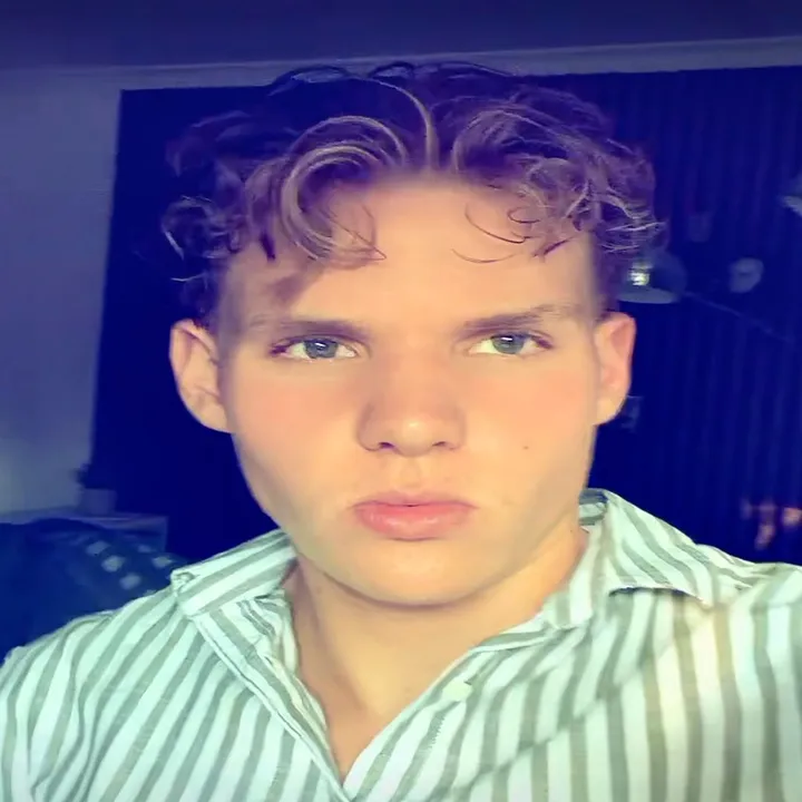 @max807625