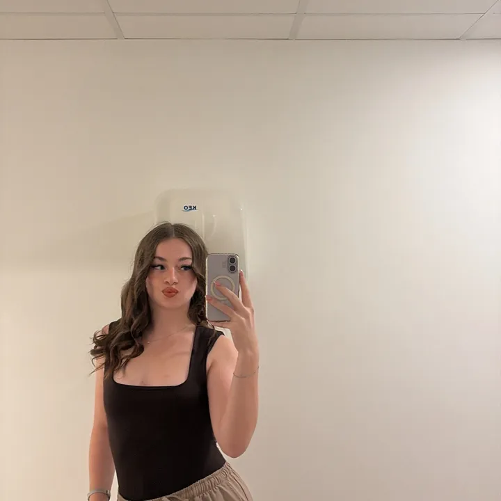 @emmajbn