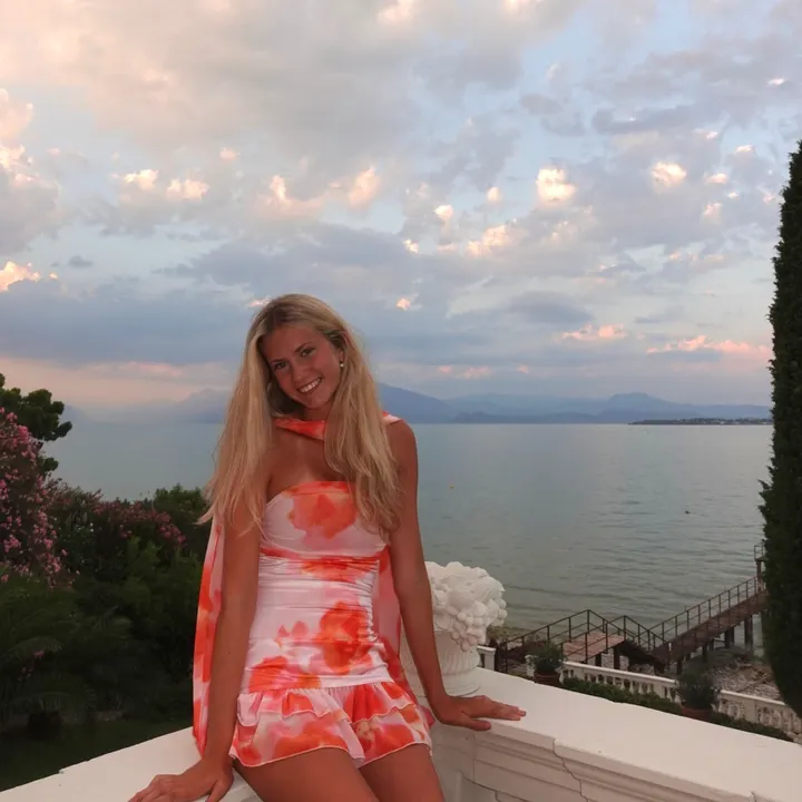 @anne.a.jakobsen