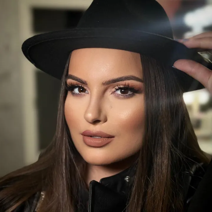rebecca.iulia