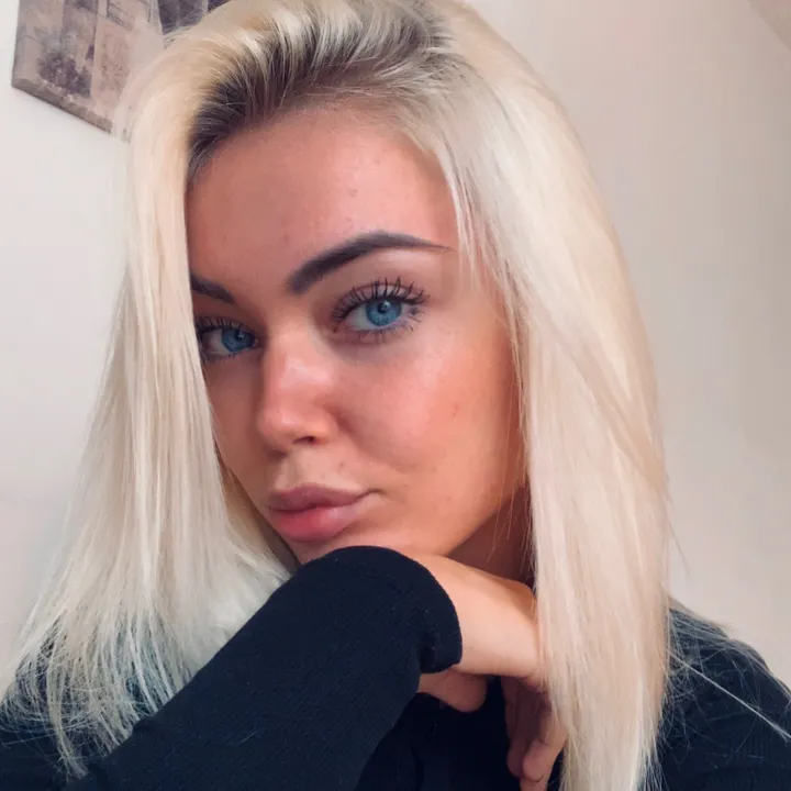 blondinocka2002