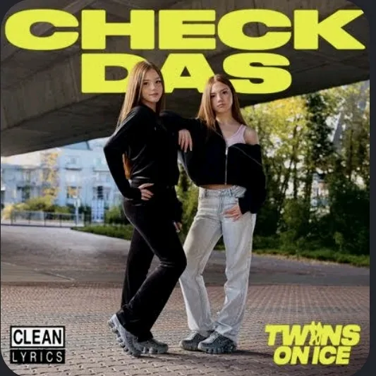 twins_on_ice01edit