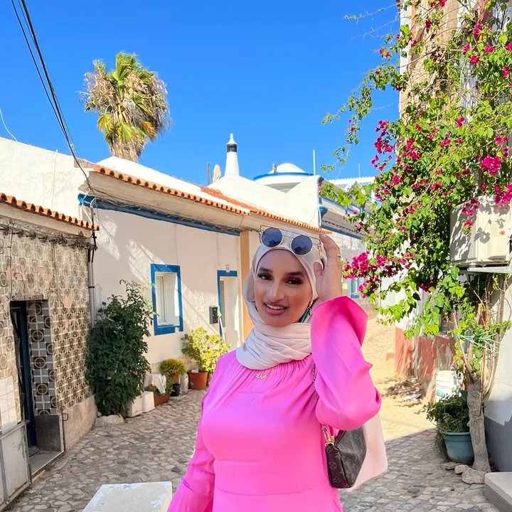 @_amina5