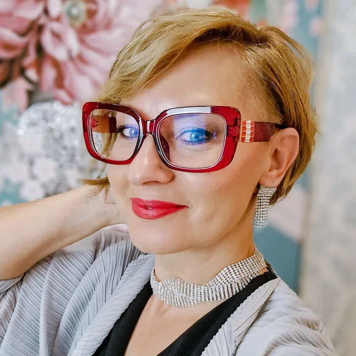 @simonaglavantusek