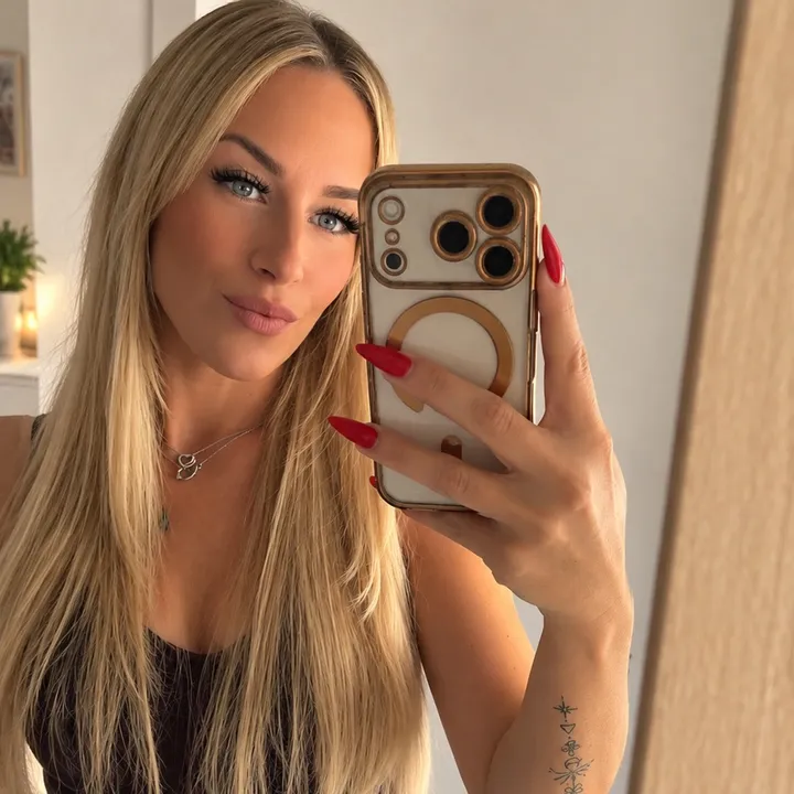 @cissybaby020290
